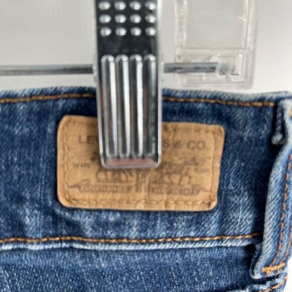 Levi’s Slender Boot Cut Jeans 526 mid wash EUC 12 - Picture 7 of 14